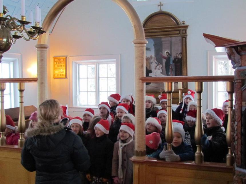 laufasinn_syngjandiborn